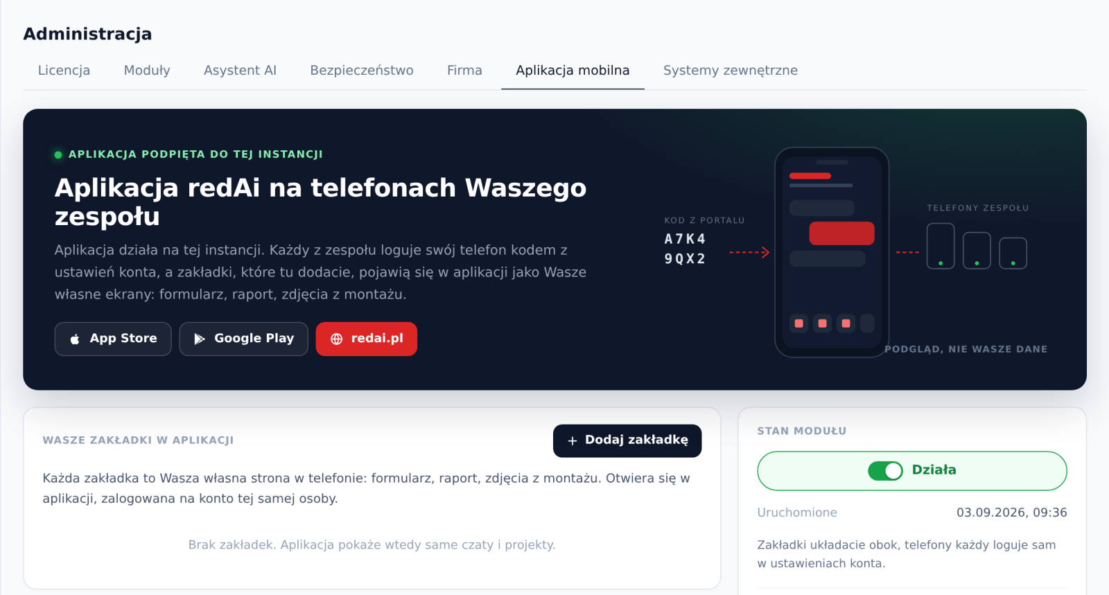 Administracja, zakładka Aplikacja mobilna: przyciski do App Store i Google Play, zakładki dla zespołu i stan modułu